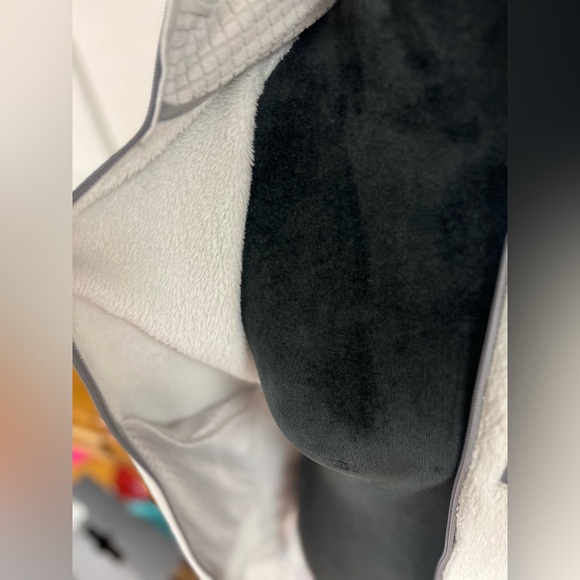 Women’s Patagonia jacket - Picture 6 of 8